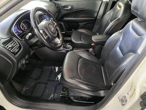 Certified 2019 Jeep Compass Limited image 10