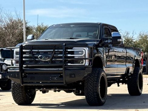 Used 2024 Ford F350 Platinum w/ FX4 Off-Road Package image 3