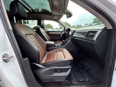 Used 2021 Volkswagen Atlas SEL Premium AWD/4WD image 23