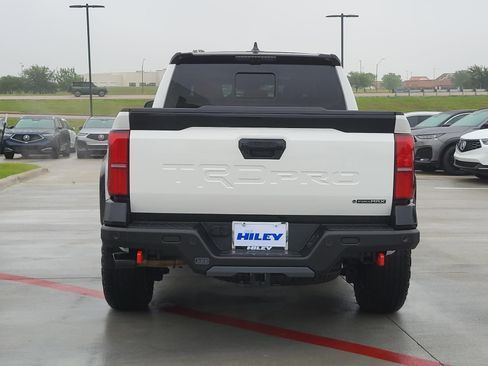 Used 2026 Toyota Tacoma TRD Pro AWD/4WD image 4