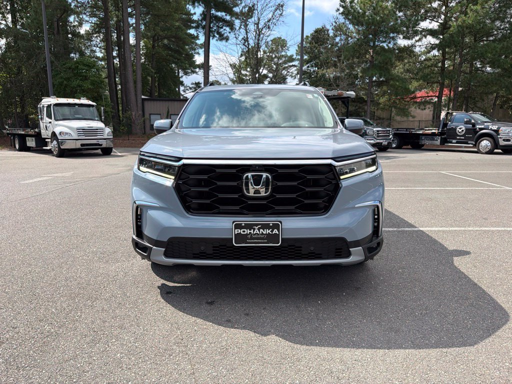 Used 2023 Honda Pilot Elite image 3
