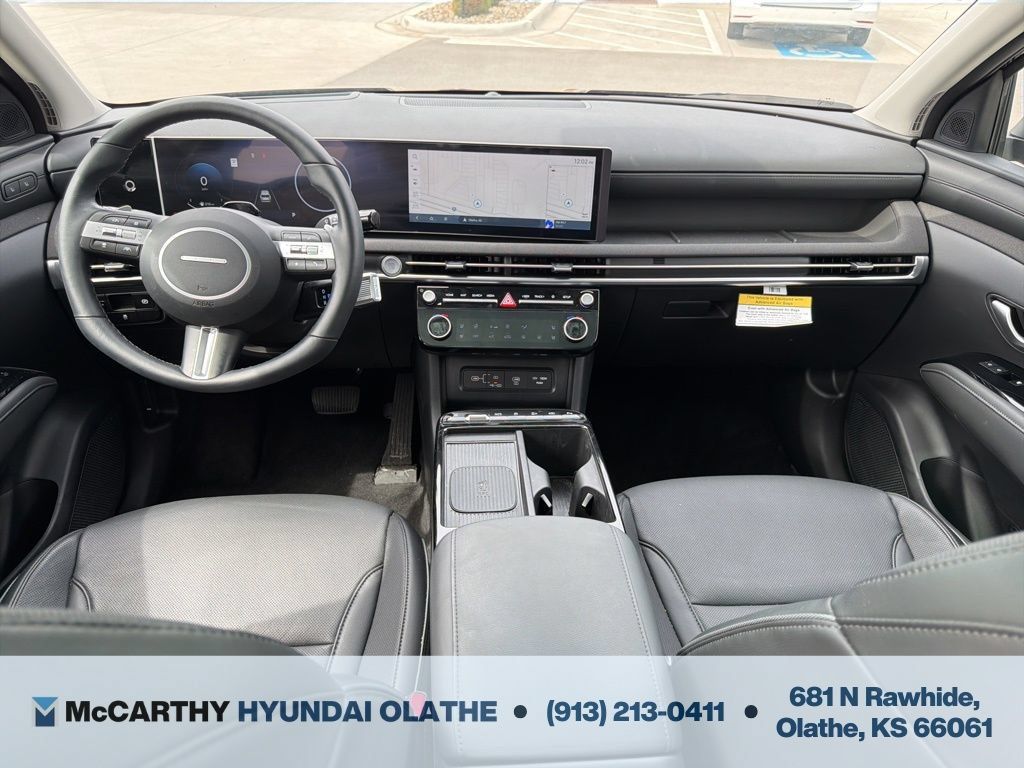 Used 2025 Hyundai Tucson Limited AWD/4WD image 3