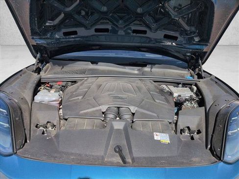 Used 2024 Porsche Cayenne S AWD/4WD image 22