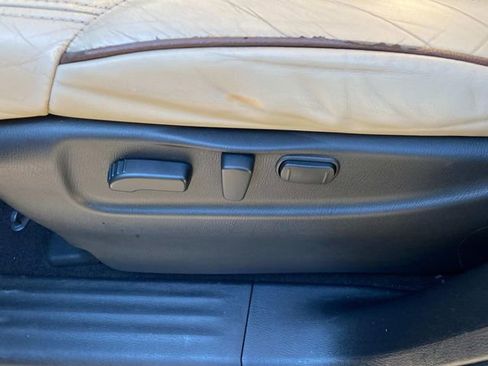 Used 2018 Nissan Armada Platinum w/ Captain Seat Package image 16