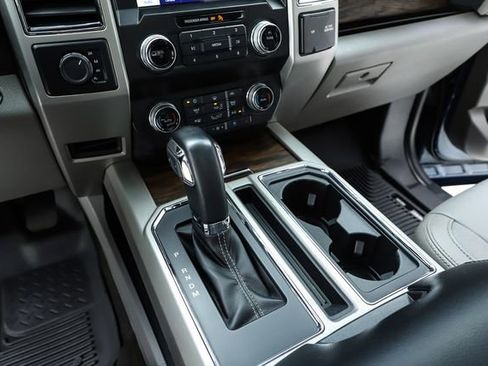 Used 2020 Ford F150 Lariat w/ Equipment Group 502A Luxury AWD/4WD image 28
