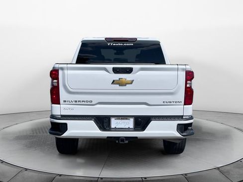 Used 2024 Chevrolet Silverado 1500 Custom image 4