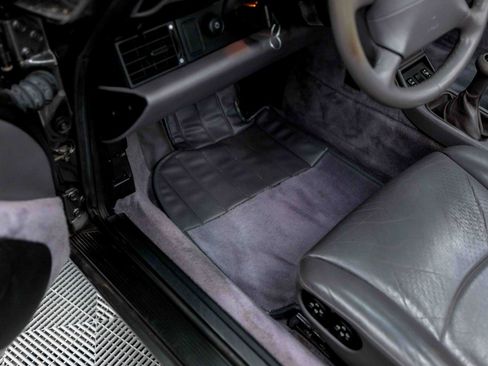 Used 1997 Porsche 911 Carrera image 39