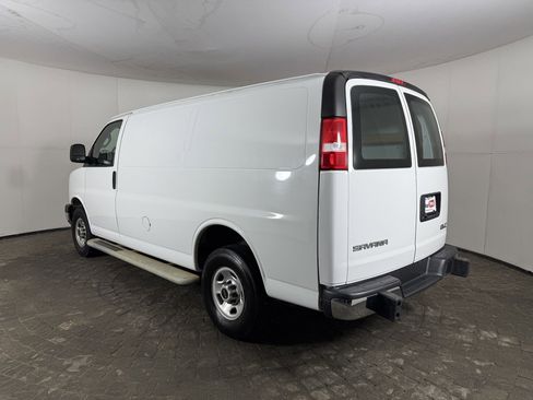 Used 2022 GMC Savana 2500 w/ Driver Convenience Package image 5