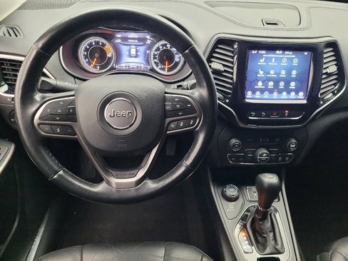 Used 2021 Jeep Cherokee Limited w/ Mopar Interior Package image 22