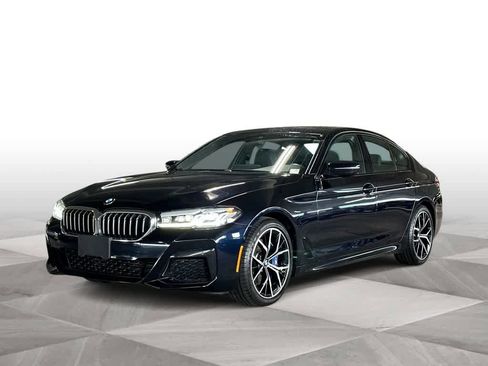 Used 2023 BMW 530i xDrive AWD/4WD image 1