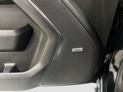 Used 2024 GMC Yukon XL AT4 w/ Technology Package AWD/4WD image 19