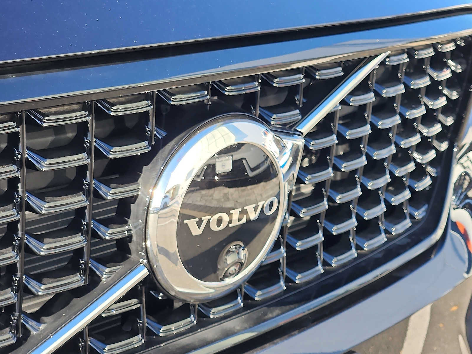 Used 2026 Volvo XC40 B5 Plus w/ Protection Package Premier AWD/4WD image 30