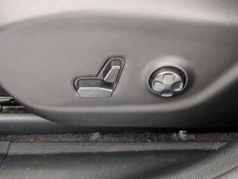 Used 2016 Jeep Cherokee Latitude w/ Comfort & Sound Group image 13