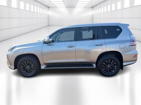 Used 2023 Lexus GX 460 Premium w/ Premium Package AWD/4WD image 10