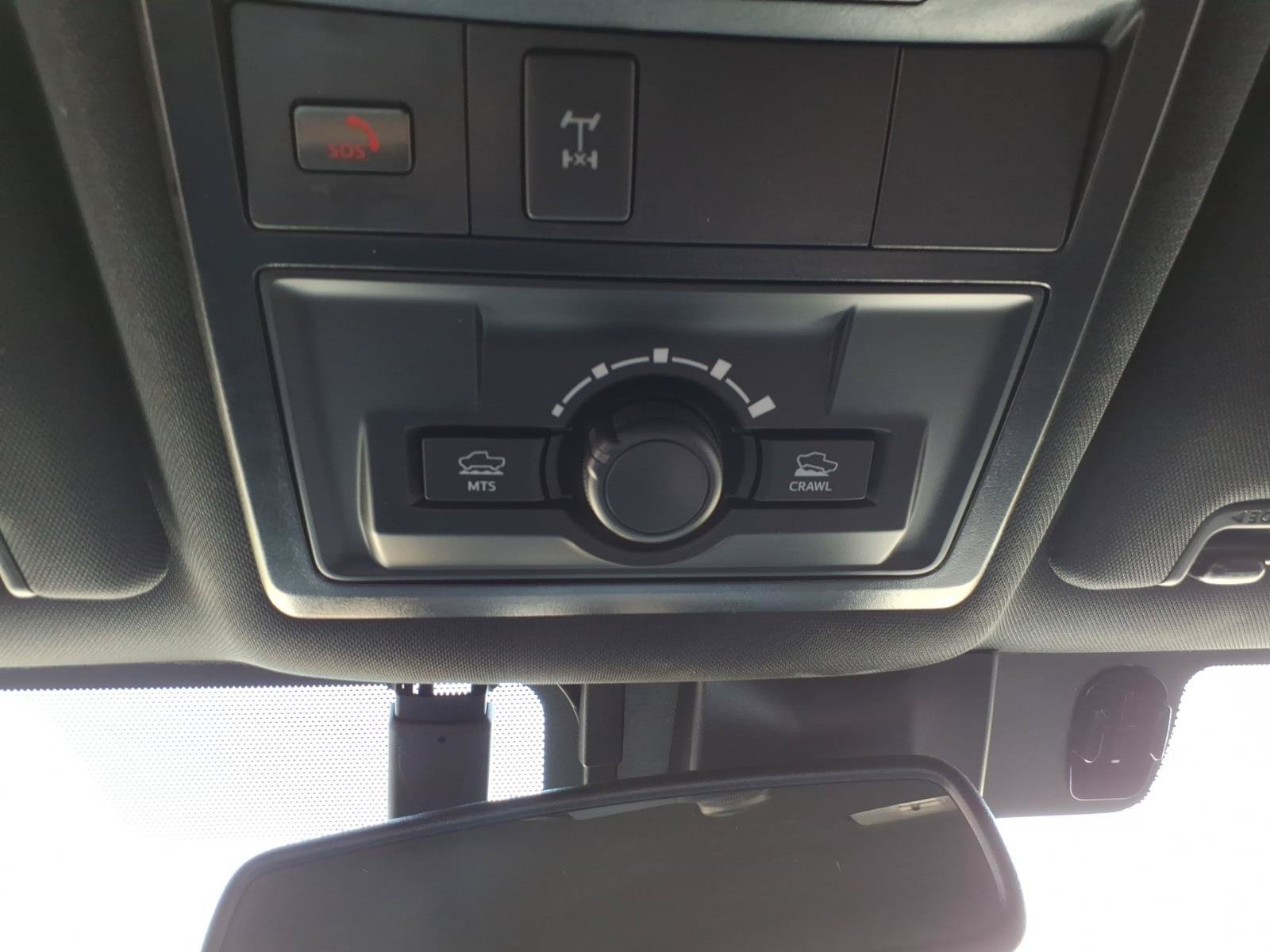 Used 2023 Toyota Tacoma TRD Off-Road w/ Advanced Technology Package AWD/4WD image 18