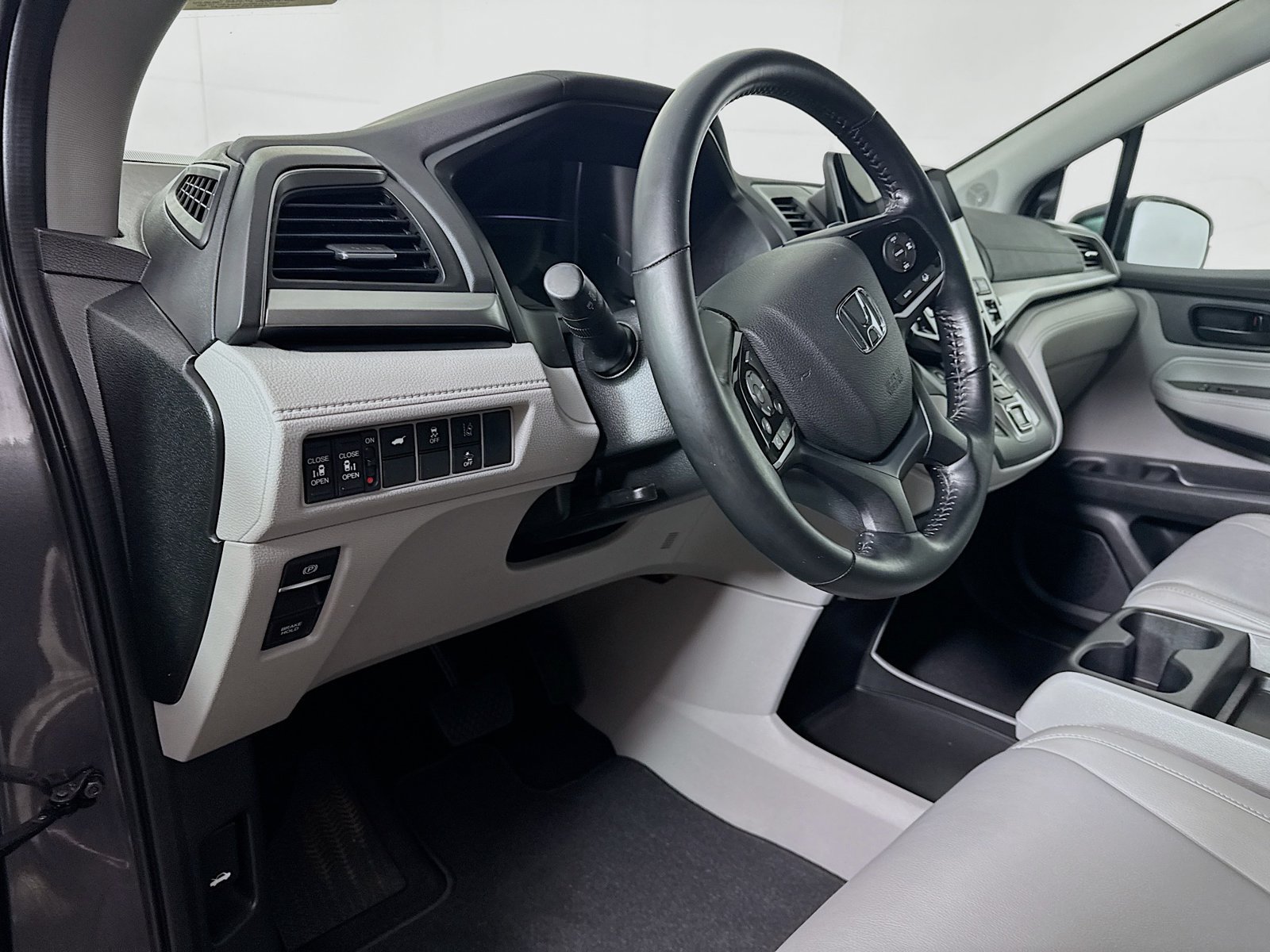 Used 2018 Honda Odyssey EX-L image 22