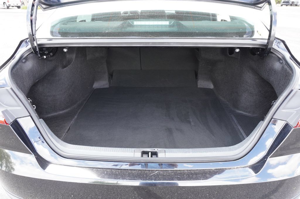 Used 2025 Toyota Camry LE FWD image 9