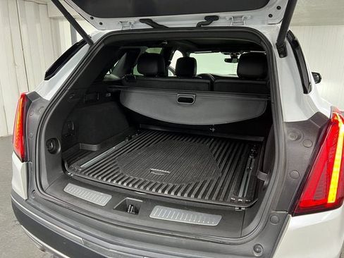 Certified 2022 Cadillac XT5 Premium Luxury w/ Technology Package image 20