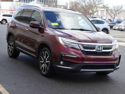 Used 2021 Honda Pilot Touring image 3