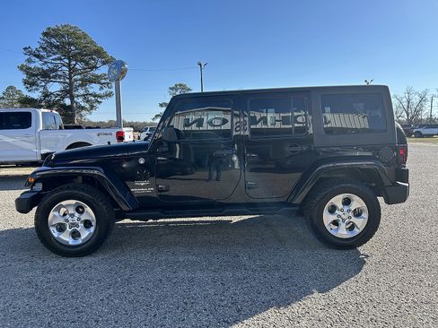 Used 2015 Jeep Wrangler Unlimited Sahara w/ Connectivity Group image 1