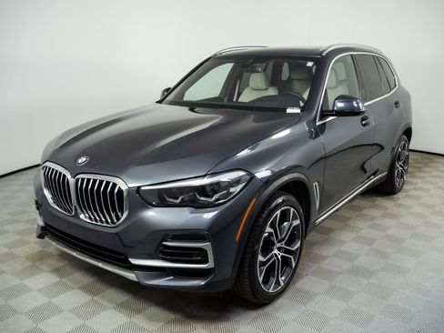 Used 2022 BMW X5 sDrive40i w/ Premium Package image 1