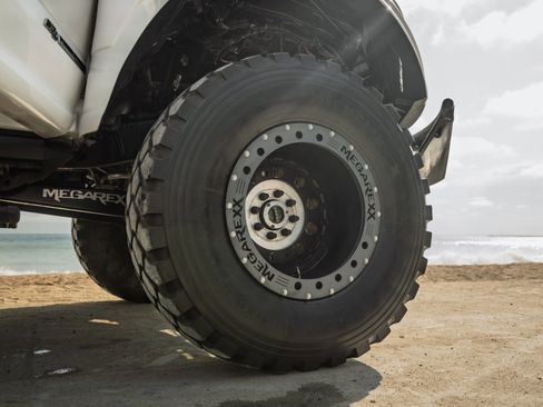 Used 2020 Ford F250 Platinum w/ FX4 Off-Road Package image 25