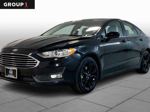 Used 2019 Ford Fusion SE w/ Equipment Group 151A image 1