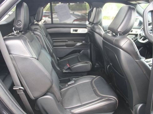 Used 2020 Ford Explorer ST w/ Premium Technology Package image 21