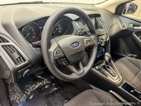 Used 2018 Ford Focus SEL FWD image 10