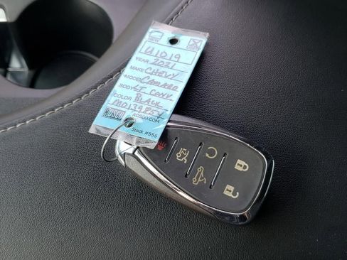 Used 2021 Chevrolet Camaro LT image 31