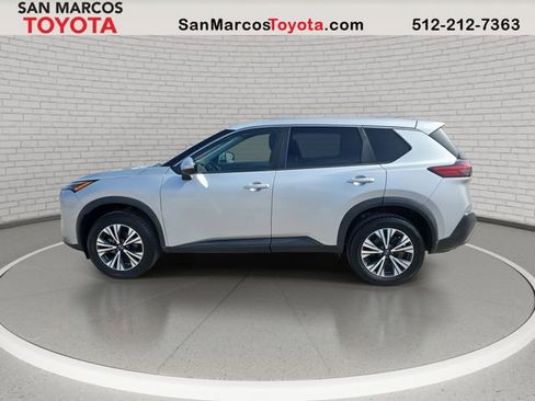 Used 2022 Nissan Rogue SV image 8
