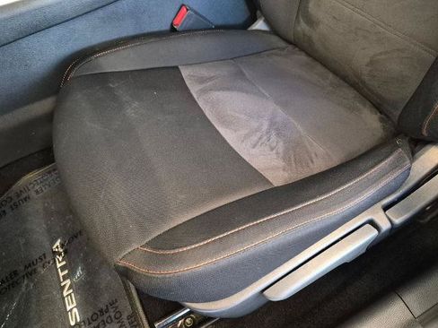 Certified 2025 Nissan Sentra SR FWD image 15