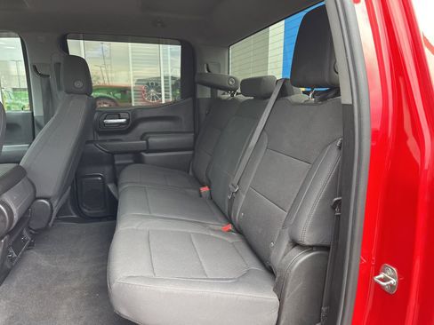 Used 2020 Chevrolet Silverado 1500 Custom w/ Custom Value Package image 13