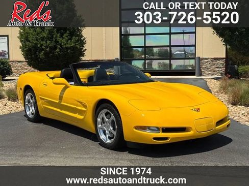Used 2004 Chevrolet Corvette Convertible w/ Preferred Equipment Group RWD image 2