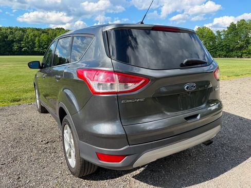 Used 2015 Ford Escape SE FWD image 3