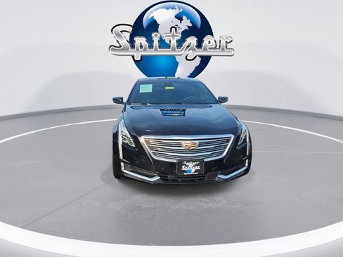 Used 2018 Cadillac CT6 Platinum image 2