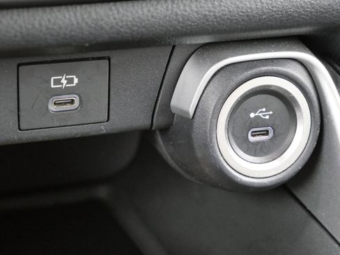 Used 2024 Toyota Grand Highlander XLE image 28