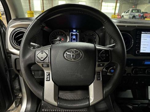 Certified 2023 Toyota Tacoma SR5 AWD/4WD image 18