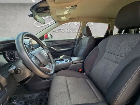 Used 2025 Nissan Rogue SV image 19
