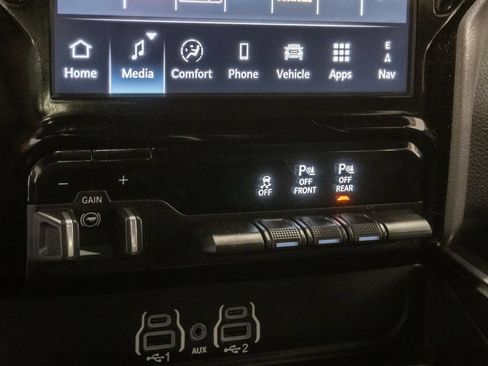 Used 2025 RAM 1500 Big Horn AWD/4WD image 19