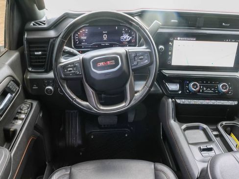 Used 2025 GMC Sierra 2500 AT4 AWD/4WD image 24