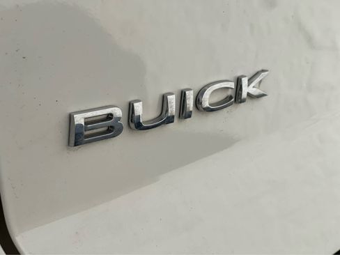 Used 2015 Buick Enclave Leather image 8