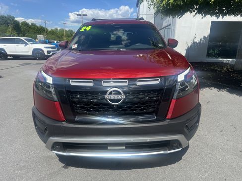 Used 2024 Nissan Pathfinder Rock Creek AWD/4WD image 11