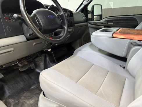 Used 2007 Ford F350 XL image 15