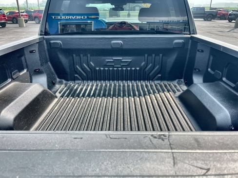 Certified 2023 Chevrolet Silverado 1500 RST w/ Z71 Off-Road Package AWD/4WD image 24