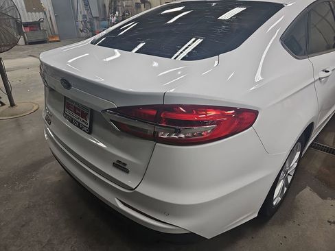 Used 2020 Ford Fusion SE FWD image 33
