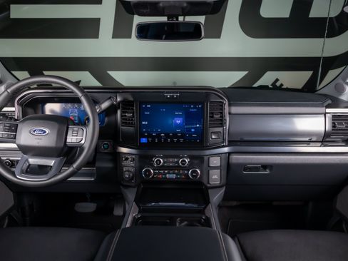 Used 2026 Ford F350 Lariat w/ Chrome Package AWD/4WD image 3