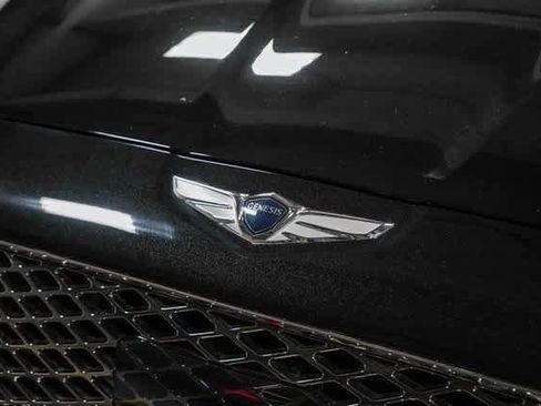 Used 2023 Genesis G70 3.3T image 8