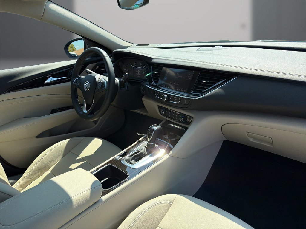 Certified 2020 Buick Regal Essence FWD image 15