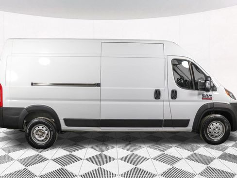 Used 2021 RAM ProMaster 2500 image 13
